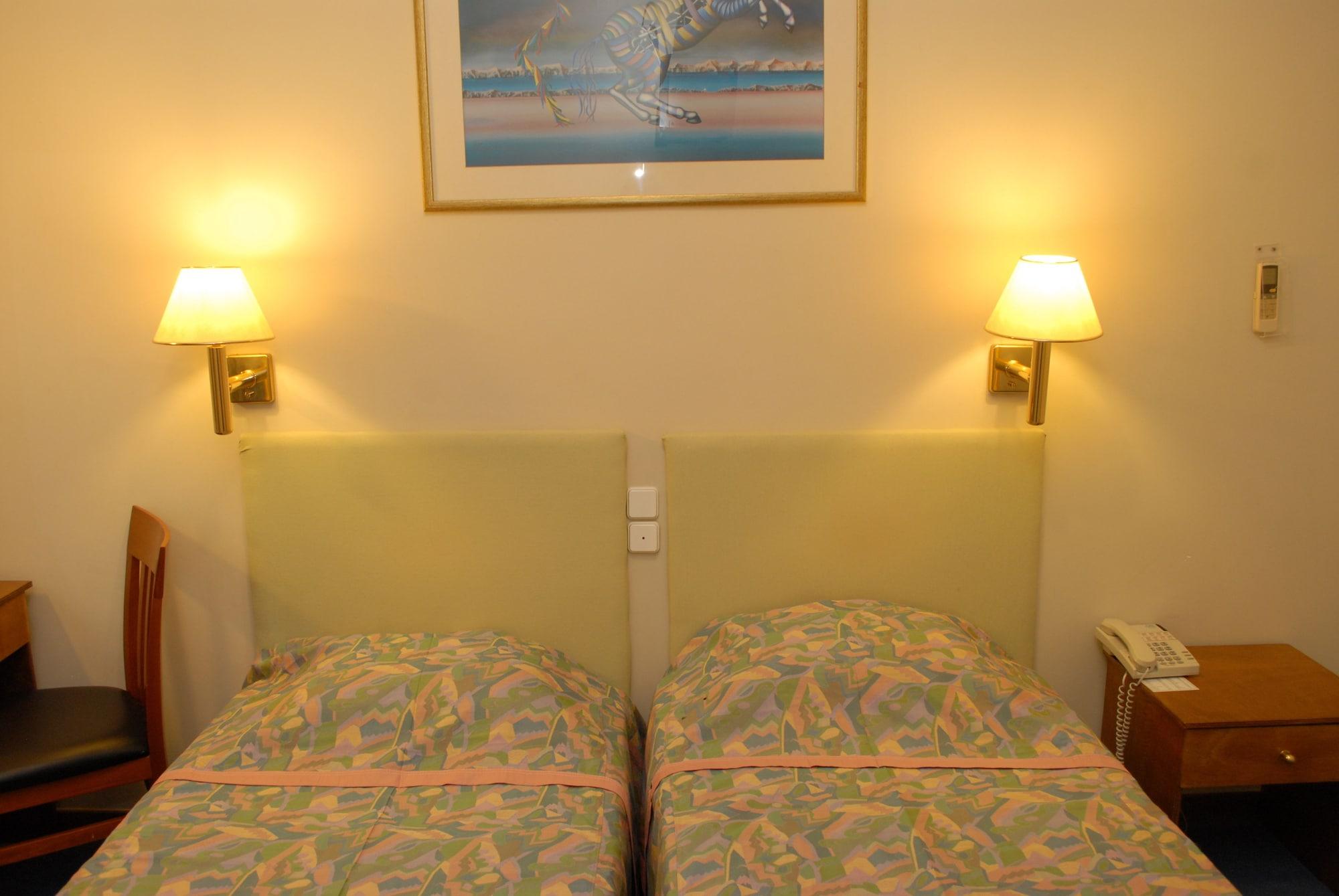 Karystion Hotel Каристос Экстерьер фото